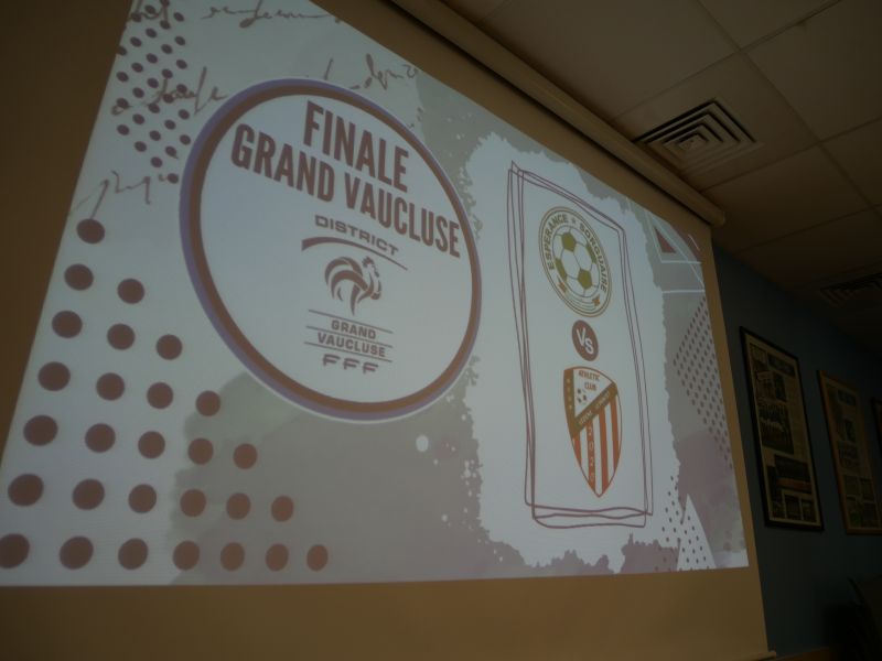 Remises maillots Coupes Grand Vaucluse (25 mai 2023 - DGV)